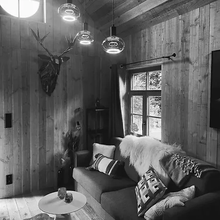 Au Coq Et Fa Gnes Jalhay