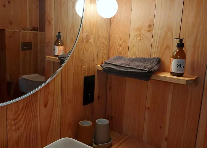 Chalet Au Coq Et Fa Gnes *