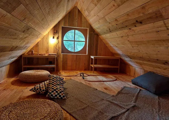 Au Coq Et Fa Gnes Chalet