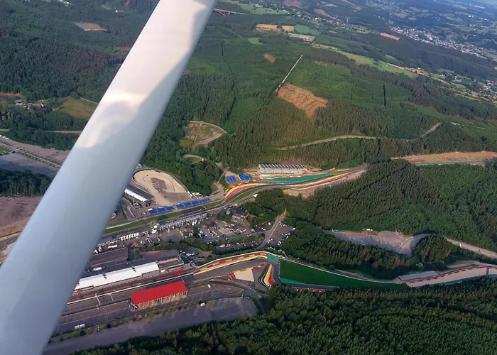 Chalet Au Coq Et Fa Gnes